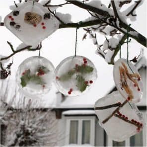 Decorate this Christmas with ice ornaments 