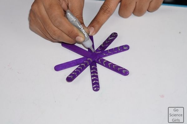 Decorate Popsicle Stick Snowflake Christmas Ornaments
